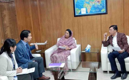 বেসামরিক বিমান পরিবহন ও পর্যটন মন্ত্রণালয়ের মাননীয় মন্ত্রী ও প্রতিমন্ত্রীর সঙ্গে বাংলাদেশে জাইকার চিফ রিপ্রেজেন্টেটিভের এঁর সৌজন্য সাক্ষাৎ