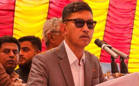 প্রধানমন্ত্রী হতদরিদ্র মানুষের সেবার জন্যই ফ্যামিলি কার্ড বিতরণ করছেন- বান্দরবান লামায় পার্বত্যমন্ত্রী দীপেন দেওয়ান