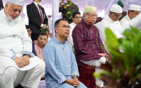 একসঙ্গে ঈদুল ফিতরের নামাজ আদায় করেছেন রাষ্ট্রপতি ও প্রধানমন্ত্রী