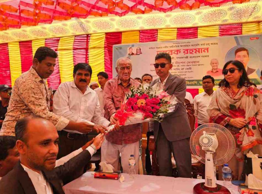 প্রধানমন্ত্রী হতদরিদ্র মানুষের সেবার জন্যই ফ্যামিলি কার্ড বিতরণ করছেন- বান্দরবান লামায় পার্বত্যমন্ত্রী দীপেন দেওয়ান