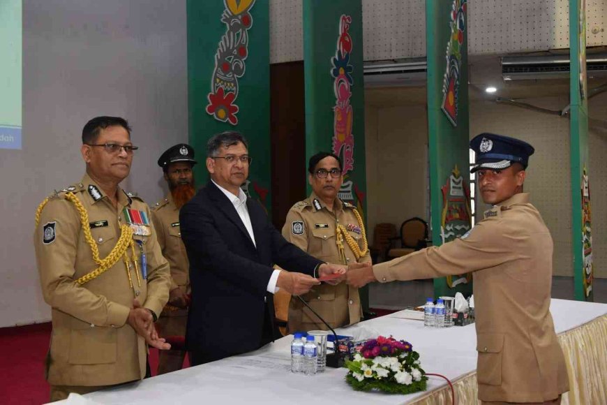 জনপ্রত্যাশা ও ছাত্র-গণঅভ্যুত্থানের আকাঙ্ক্ষা অনুযায়ী সংবিধান সংস্কার করা হবে: স্বরাষ্ট্রমন্ত্রী