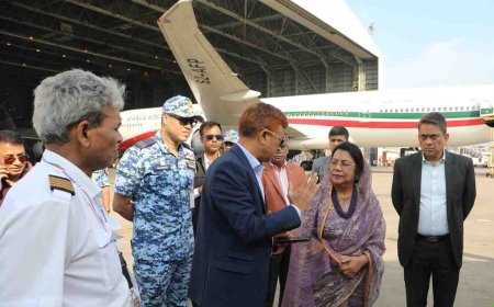 বিমানবন্দরে সেবার মানোন্নয়নে জোর : হয়রানিমুক্ত কার্গো ব্যবস্থাপনা ও দ্রুত  BG 202 (B789) এর হাইড্রলিক সিস্টেম মেইনটেন্যান্স সম্পন্ন করার নির্দেশনা বিমানমন্ত্রীর