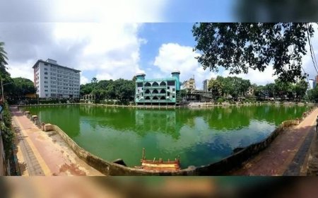 আড়াইশো বছরের ইতিহাস বুকে নিয়ে দাঁড়িয়ে চট্টগ্রামের লালদিঘি